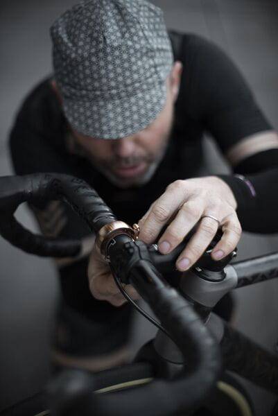 Knog Oi Luxe Bell Small - Matte Black | Swinnerton Cycles