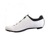 Fizik Vento Omna Wide Fit Road Cycling Shoes showing breathable mesh upper and stiff sole for unisex road biking.