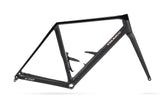 Colnago C72 Disc 2026 carbon road race frameset with integrated cockpit and aerodynamic seatpost, showcasing sleek frame details.