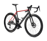 Colnago C72 Disc 2026 carbon road bike with Shimano Dura Ace Di2 and ENVE SES 4.5 wheels, shown in a studio setting.