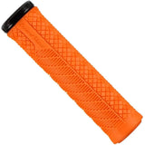 Lizard Skins Charger Evo lock-on grips for MTB and BMX bikes, showing black rubber grips with metal clamps.
