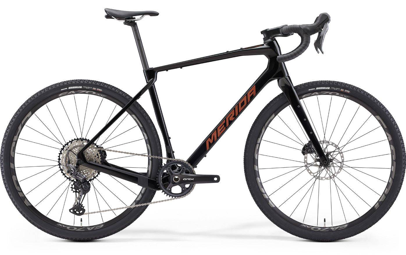 Merida Silex 7000 gravel bike with Shimano GRX 822 components and hydraulic disc brakes, shown from a side angle.