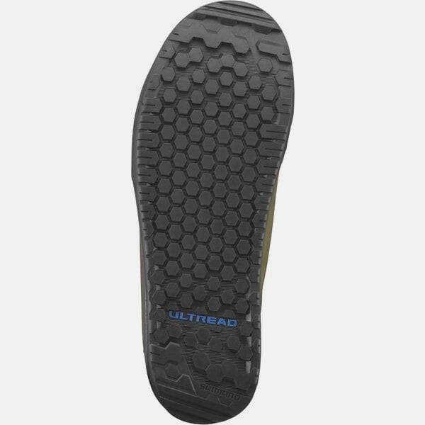 Shimano GF8 GORE-TEX gravel shoes with BOA Fit system and ULTREAD outsole, designed for durable, waterproof cycling footwear