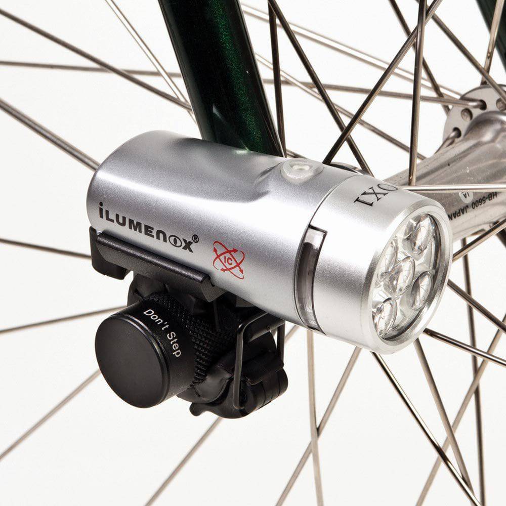 Passport Passport Hub QR Lamp Bracket for front lamp mount with quick release end nut, accessory for bike lighting systems.