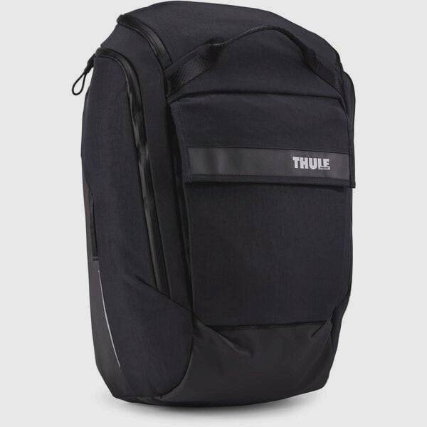 Thule Paramount Hybrid Pannier and backpack for urban commuting, showing versatile design and durable accessories.