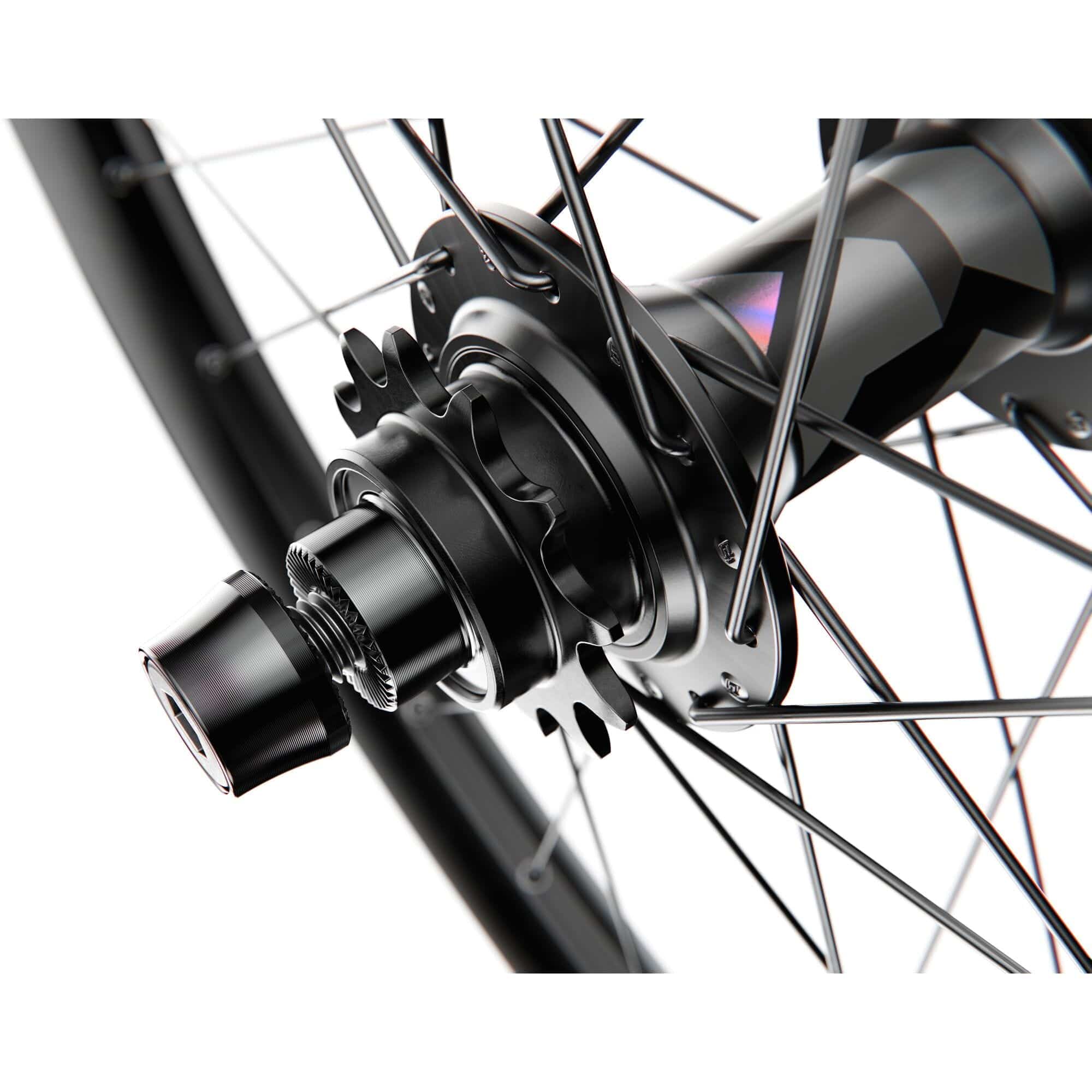 DT Swiss D 1900 26-inch rear wheel with 30mm rim, tubeless ready, single speed axle, suitable for mountain bikes.