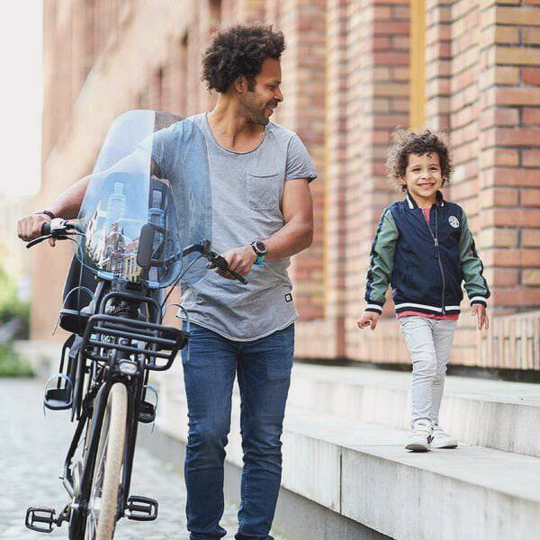 Urban Iki front seat windscreen with Suiboku grey tinted shield for wind and glare protection on a bicycle.