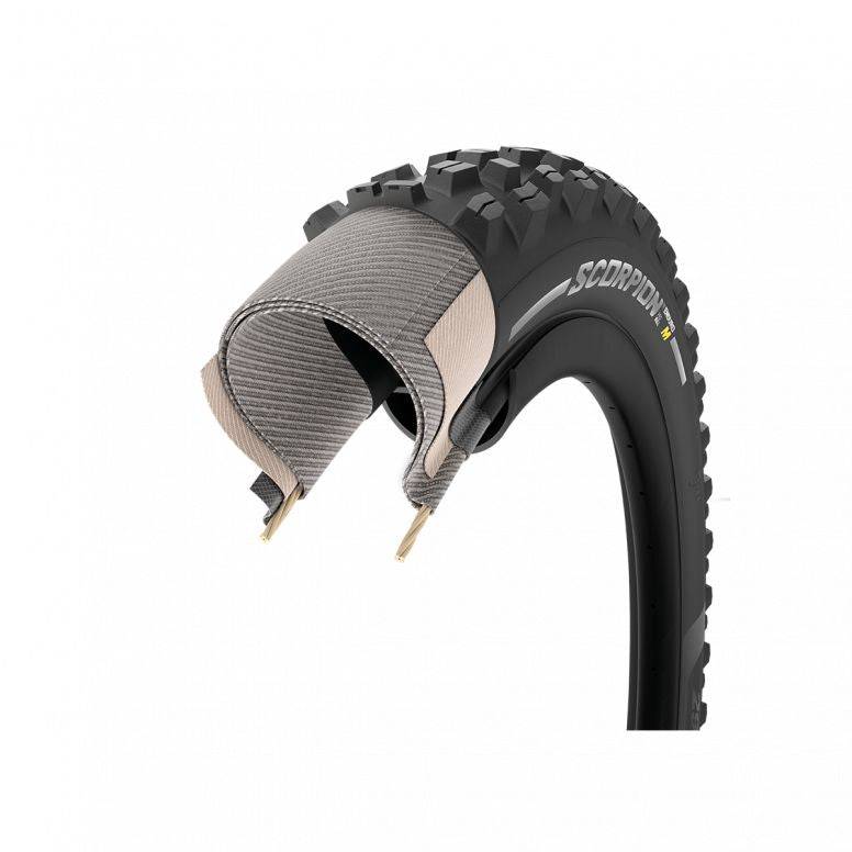 Pirelli Scorpion Enduro M tyre with ProWALL and SmartGRIP Gravity for trail and XC racing bikes, shown mounted on wheel.