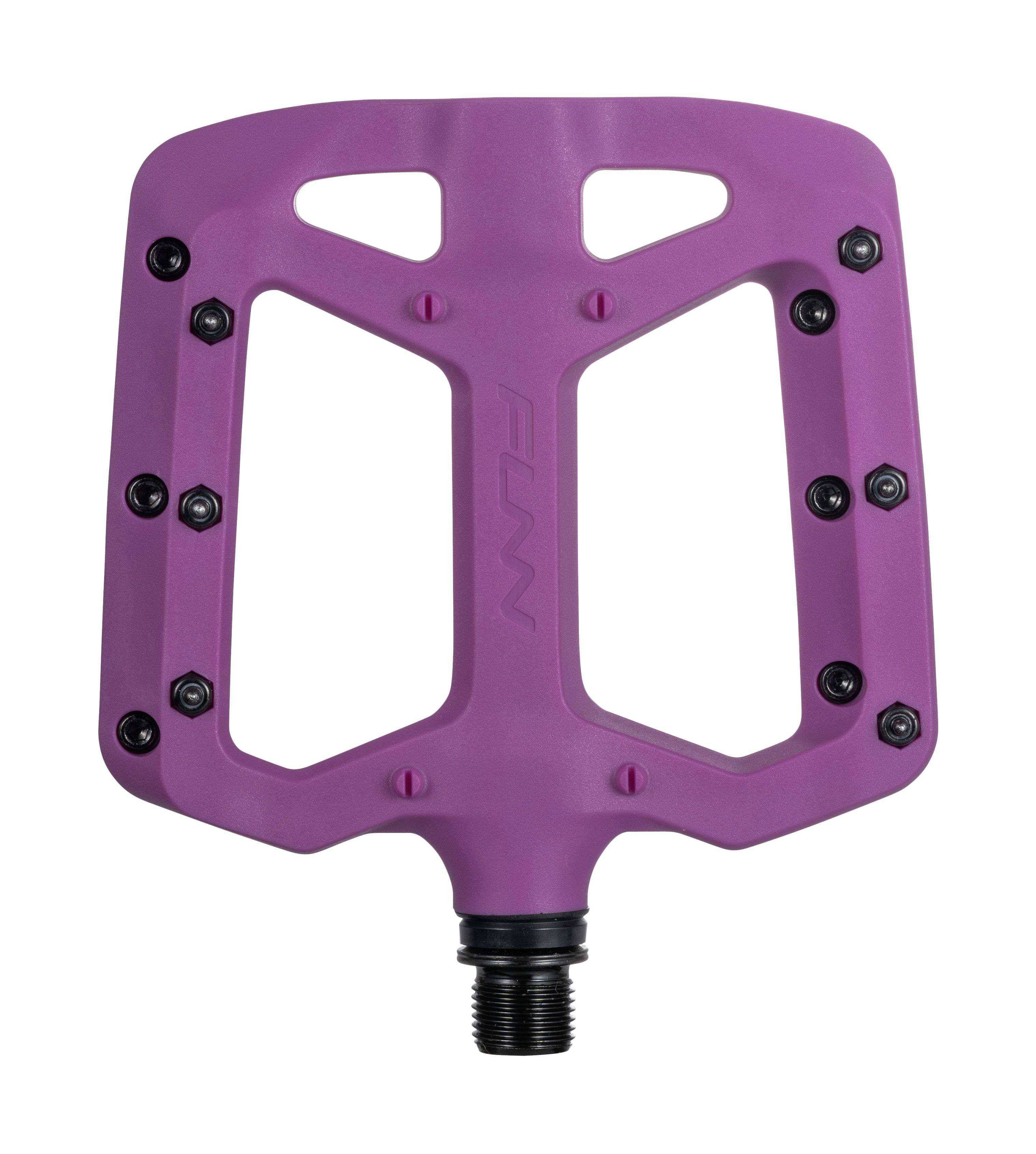 Funn Taipan MTB flat pedals made of glass fiber reinforced plastic with replaceable pins for durable cycling components.