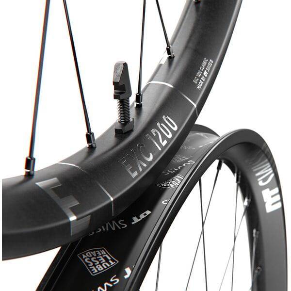 DT Swiss EXC 1200 29-inch carbon rear wheel with 30mm rim, BOOST, MICRO SPLINE/XD hub for mountain biking components
