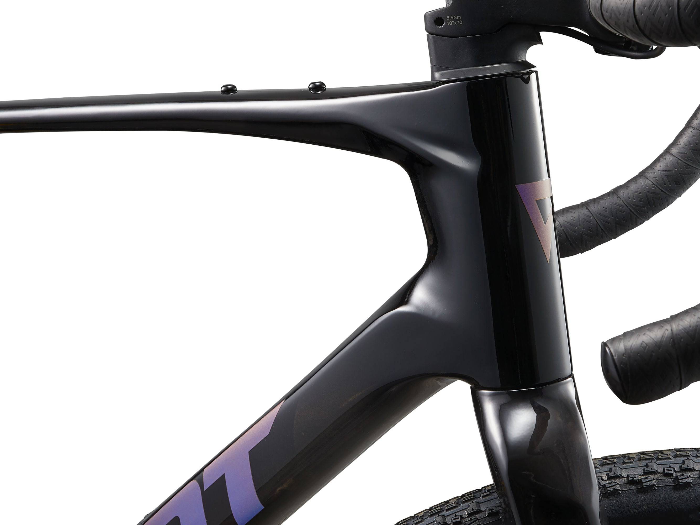 Giant Revolt Advanced 2 gravel bike with adjustable wheelbase and integrated storage, featuring a sleek frame and knobby tires.