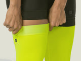 Bontrager thermal cycling knee warmers, breathable and moisture-wicking, designed for cold weather riding.