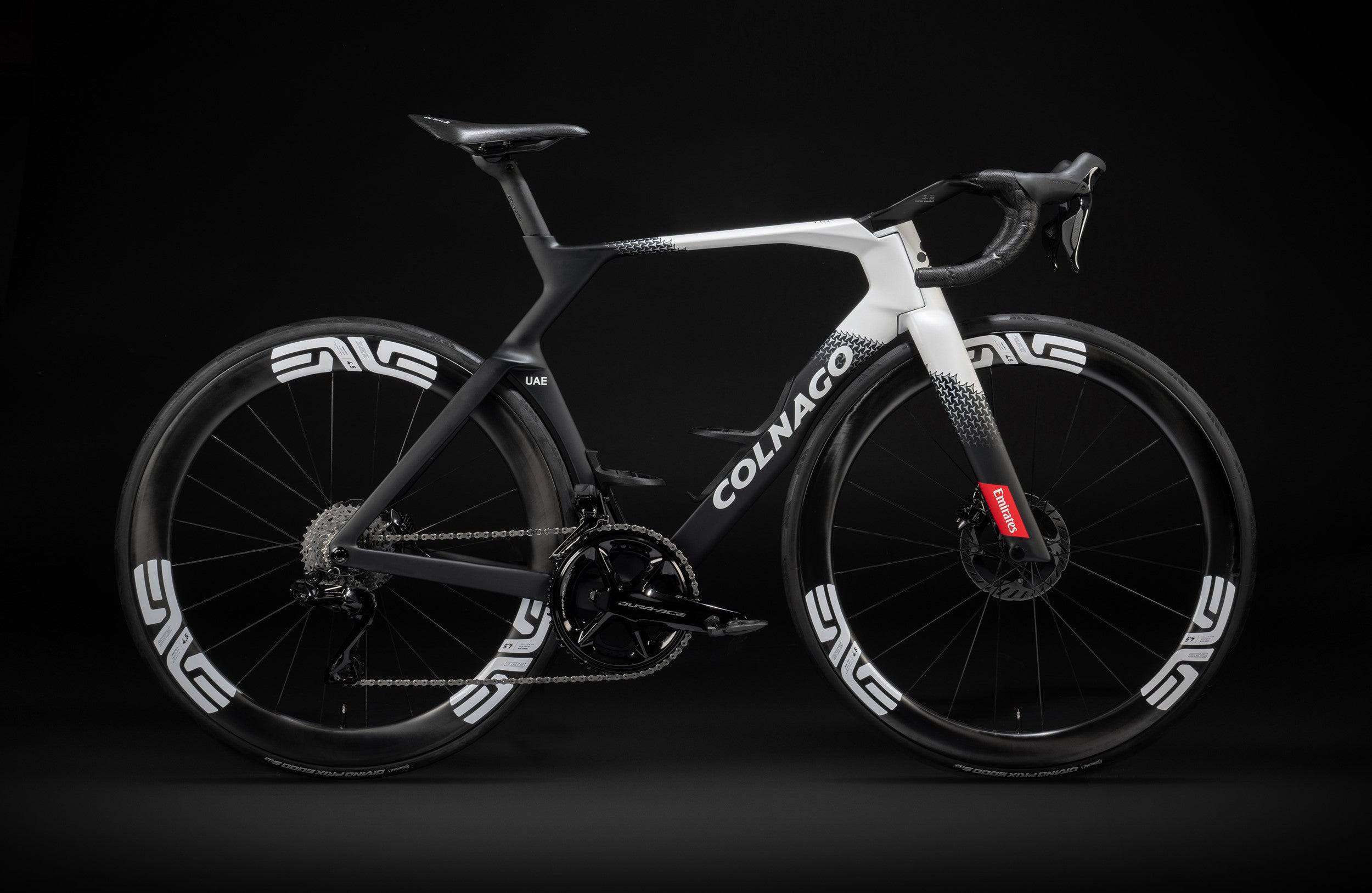 Colnago Y1Rs Disc 2025 carbon TT aero road frameset with integrated disc brakes, featuring aerodynamic design and sleek finish