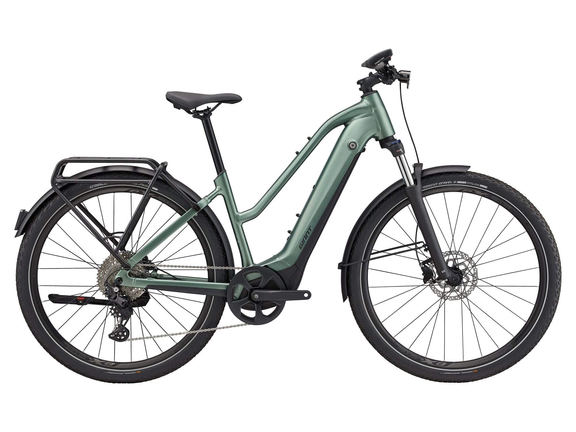 Giant Explore E+ 1 STA 2023 electric hybrid bike with Shimano Deore LinkGlide drivetrain, black frame, and sleek design.