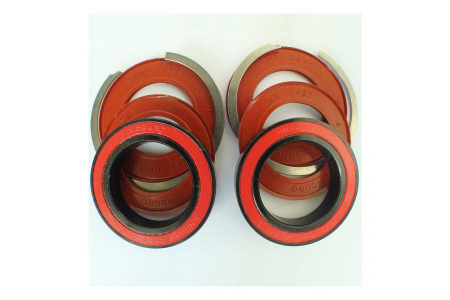 Enduro Bearings BSA Ceramic Zero black and blue 24mm bearing kit for outboard bottom brackets, high-performance bicycle components