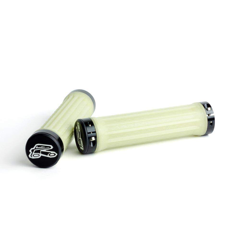Renthal Traction MTB grips with CNC locking collars, featuring textured surface for improved bike control and comfort.