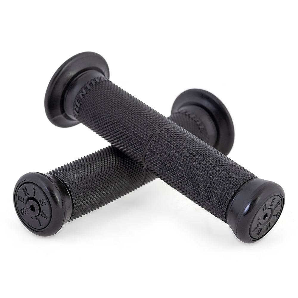Renthal Push-On MTB grips with Ultra Tacky™ compound for improved control and comfort on mountain biking handlebars.