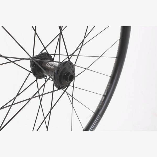 M Part Wheels gravel front wheel with DT 370 hub, 650B size, black, 100x12mm TA G 540 rim, TLR tubeless-ready component