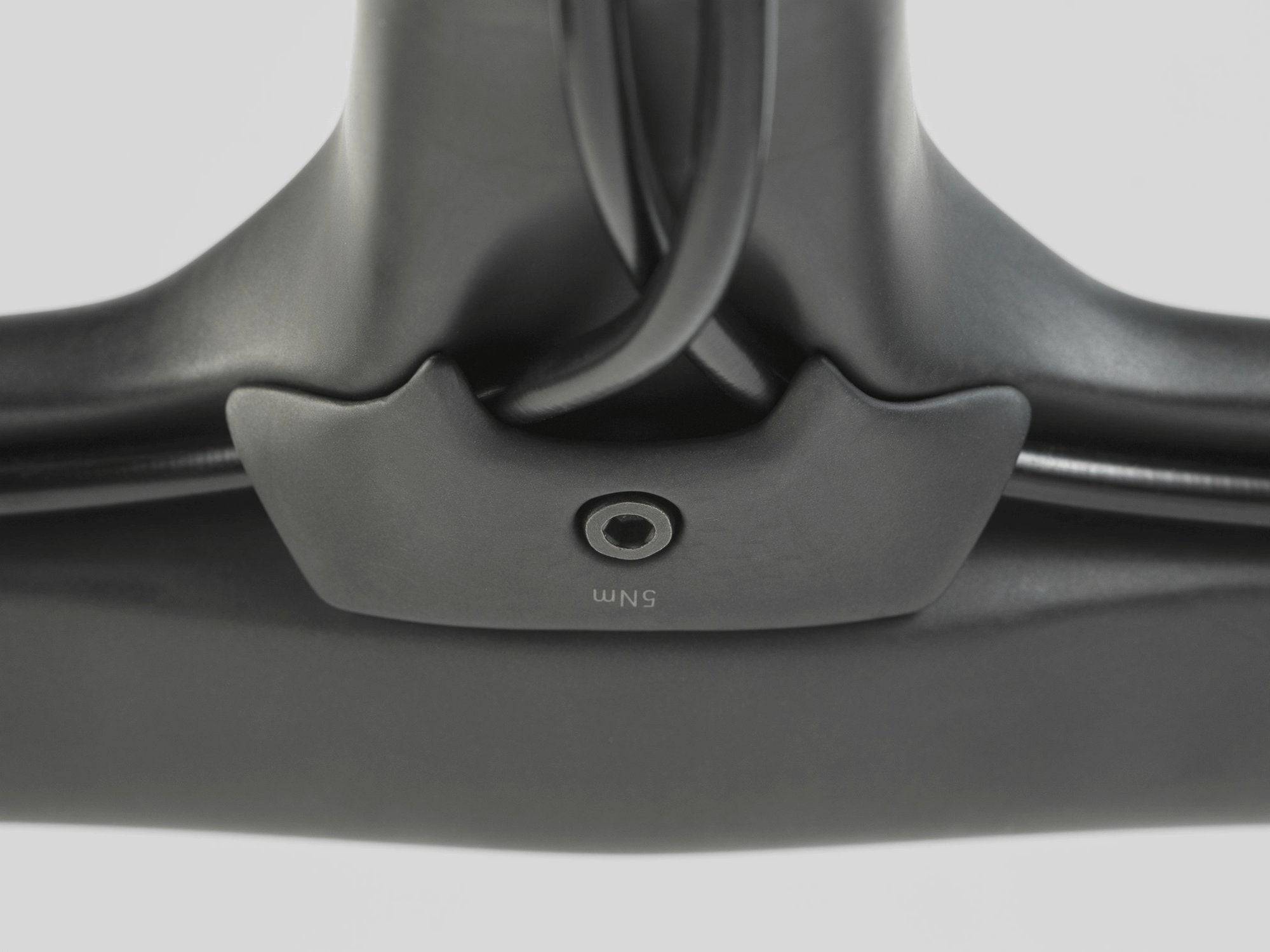 Bontrager Aeolus RSL VR-C road handlebar and stem combo with aerodynamic design, featuring sleek carbon components for cycling performance.