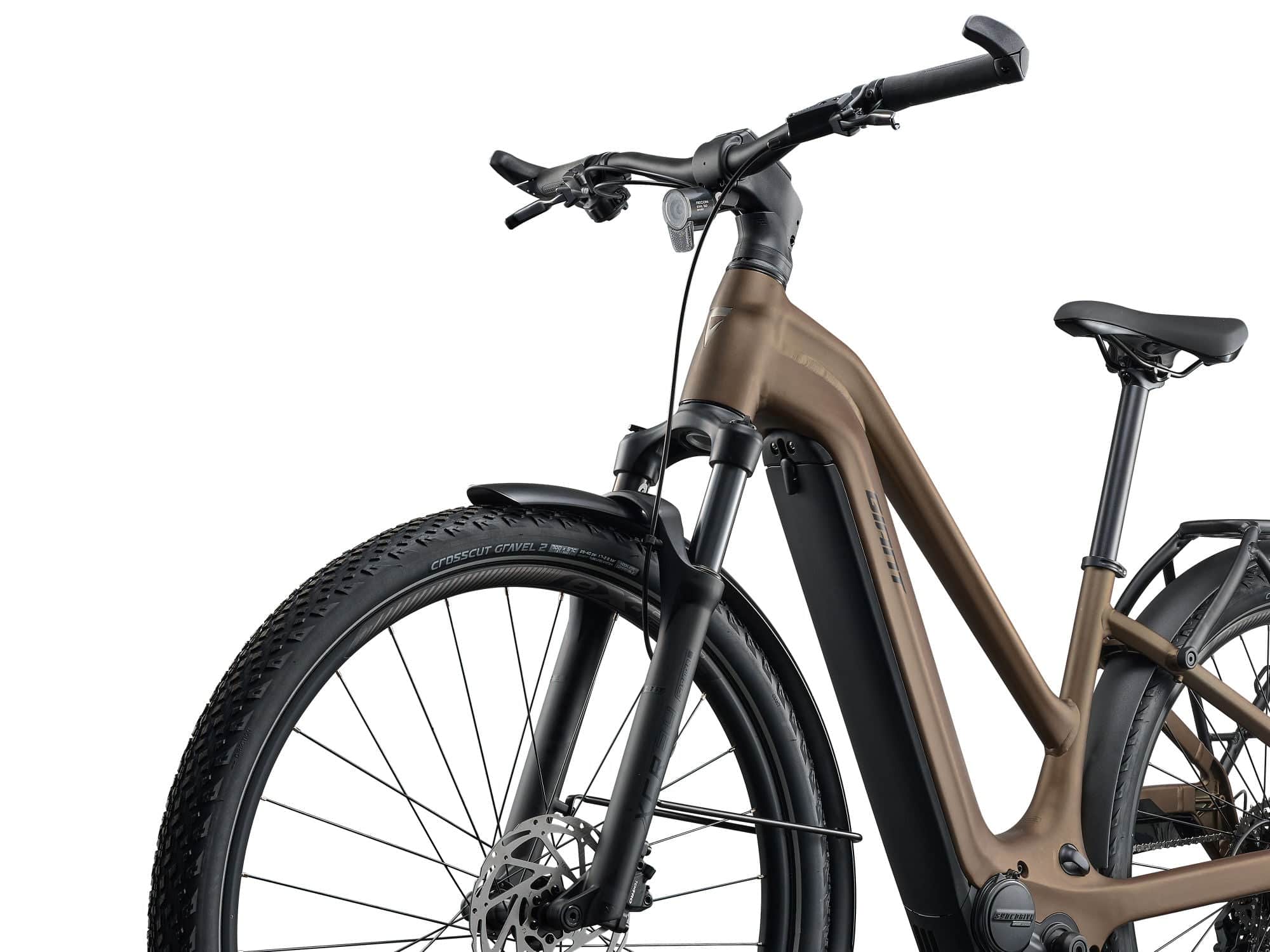 Giant Explore E+ 3 Stagger MY26 e-hybrid bike with integrated EnergyPak 625Wh battery and sturdy frame, parked outdoors.