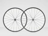 Bontrager Kovee RSL 30 TLR Boost 29 MTB wheel with DT Swiss 240s hubs, showing the lightweight carbon rim and hub details.