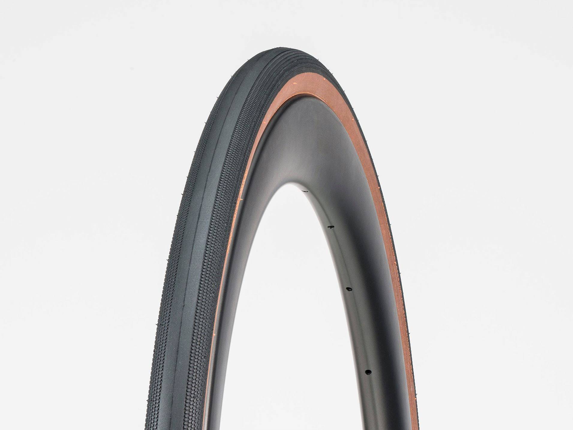 Bontrager R3 Hard-Case Lite Tlr Road Tire Tyre | Swinnerton Cycles