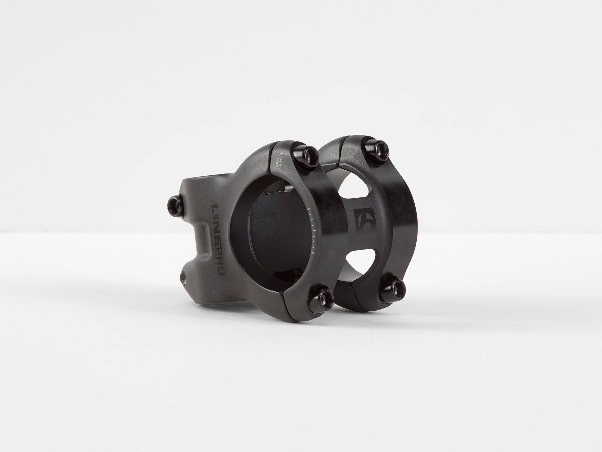 Bontrager Line Pro 35 stem with 0-degree angle, featuring Blendr compatibility, Garmin and Ion mounts attached.