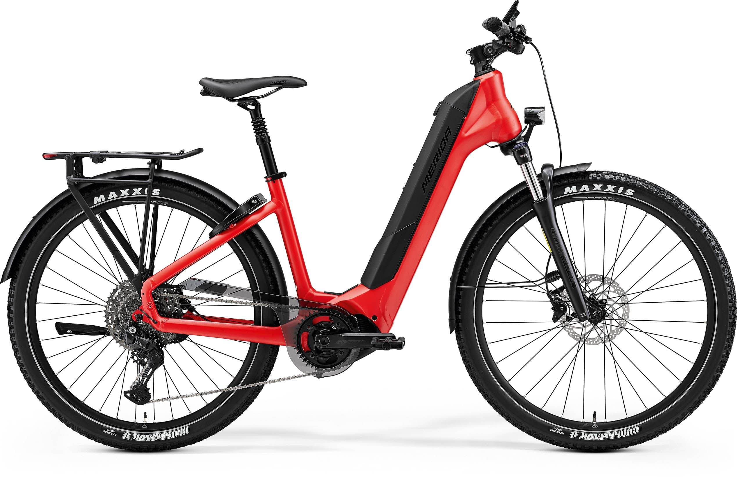 Merida eSpresso CC 675 EQ e-hybrid bike with Shimano STEPS motor and urban accessories, featuring a sleek frame and comfortable riding position.