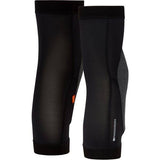 Madison Flux D3O mountain biking knee pad set showing padded knee protection with adjustable straps, designed for comfort and safety.