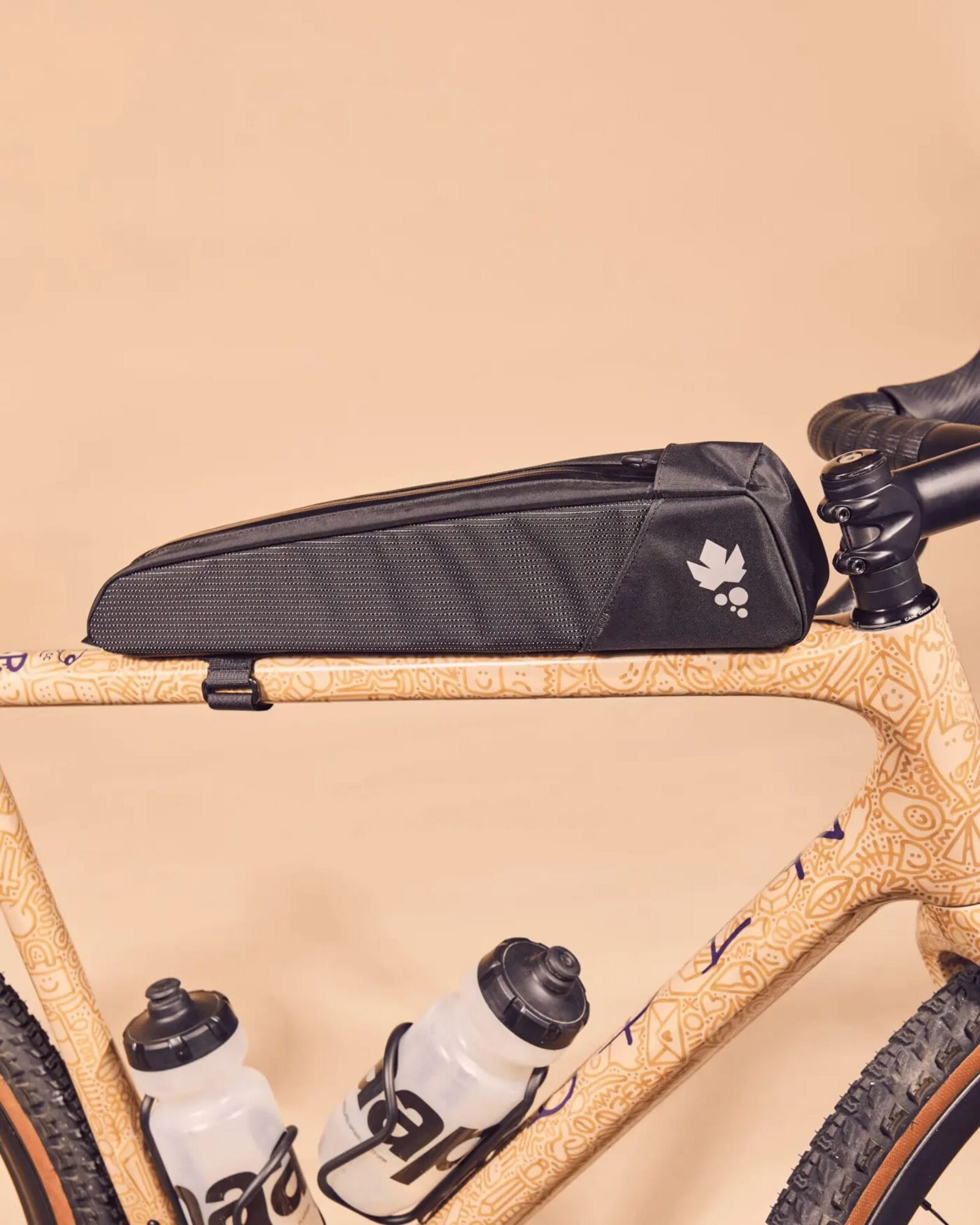 Miss Grape Big Node 2-Hole Frame Mount Toptube Bag for road and gravel bikes, accessories designed for bike storage.