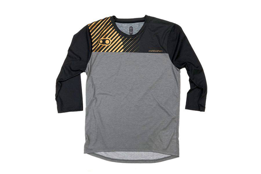 Crank Brothers Airmatic 3/4 sleeve MTB cycling jersey, breathable clothing with moisture-wicking fabric for mountain biking.