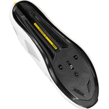 White Mavic Cosmic Elite SL road cycling shoes with BOA L6 Fit System, featuring sleek design and secure fit for performance cycling.