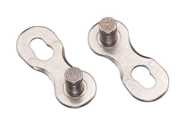 BBB BCH-09 SmartLink II 9-speed chain connector for bike maintenance, showcasing the compact, tool-free design and brand logo.