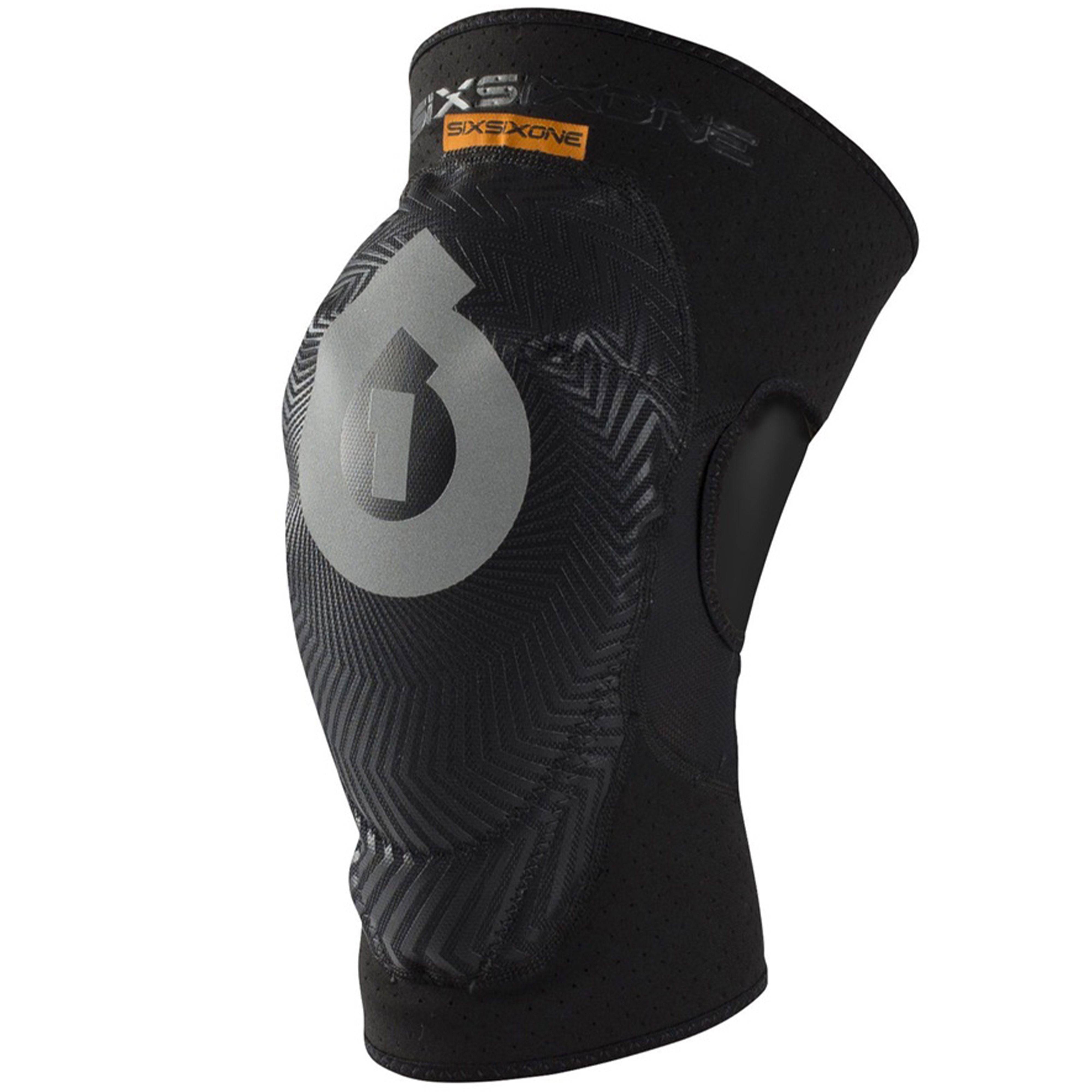 SixSixOne Comp Am knee protection pad with ergonomic Flex Tech design for comfort, shown in a close-up view of the padded knee area.