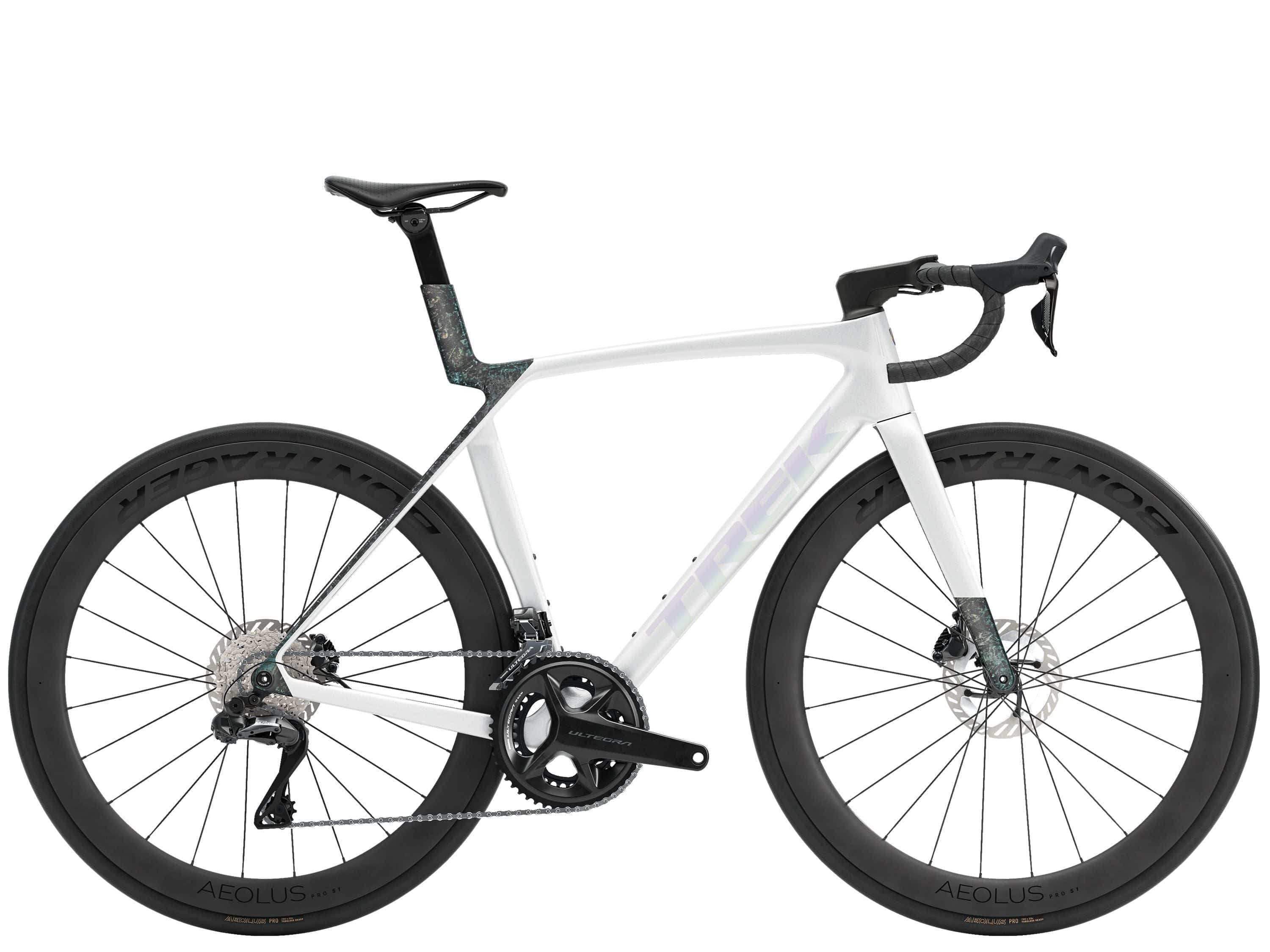 Trek Madone SL 7 Gen 8 aero road bike with lightweight frame and aerodynamic design, ideal for speed and climbing performance