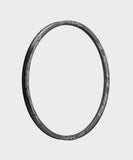 Race Face Arc Carbon mountain bike rim 27.5-inch, 31mm width, tubeless-ready, 32-hole rim for off-road cycling components.