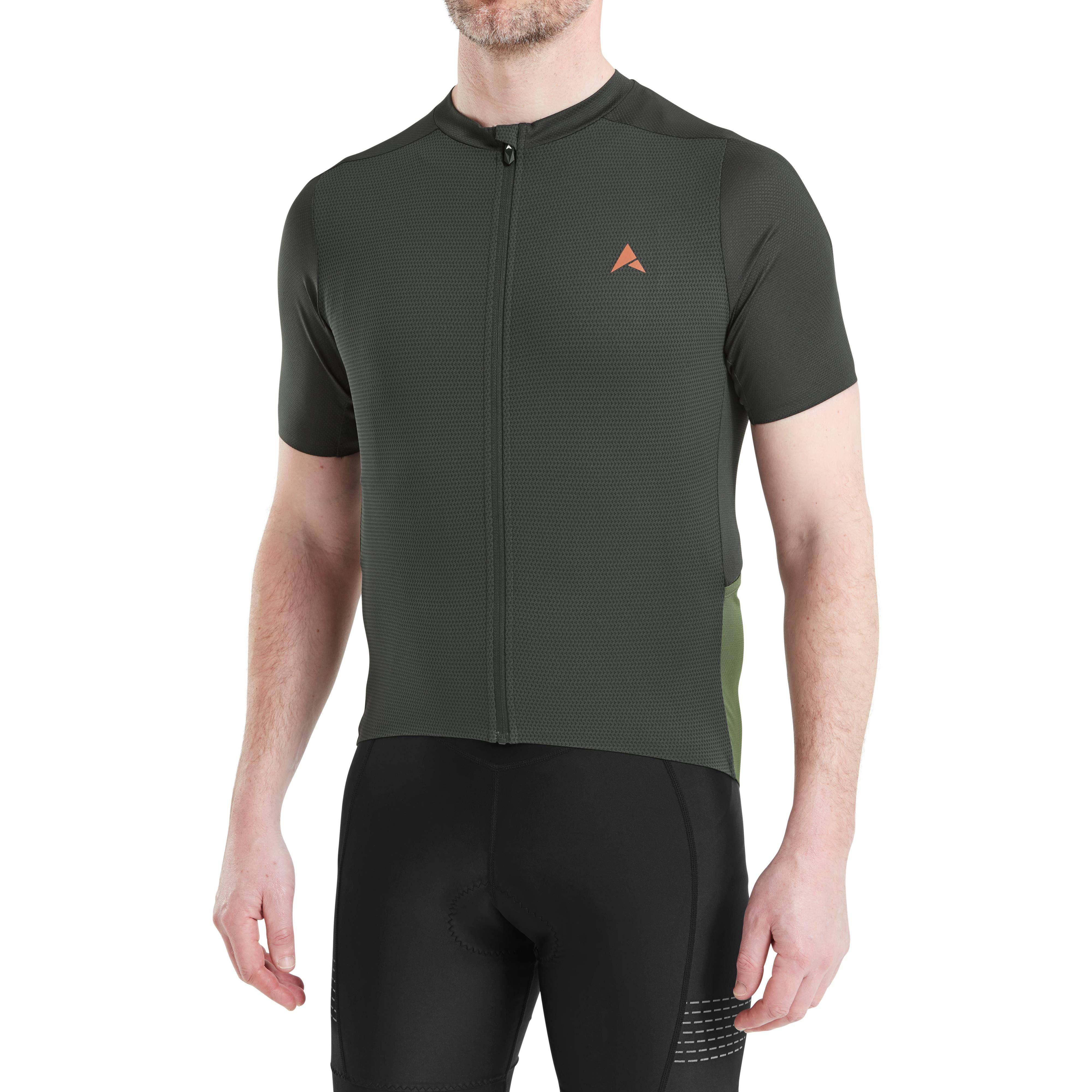 Altura Endurance men's cycling jersey with short sleeves, 6 pockets, and reflective details, ideal for cycling apparel.