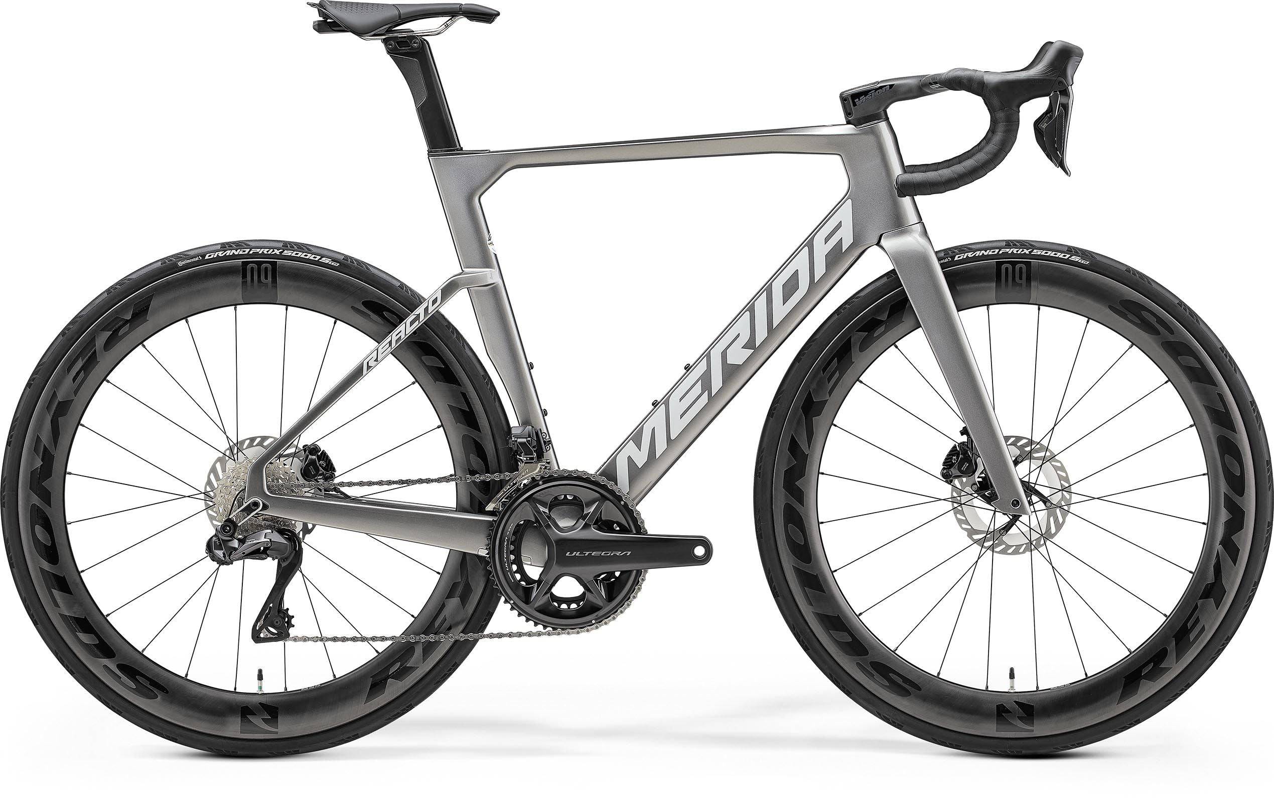 Merida Reacto 8000 road bike with Shimano Ultegra Di2 electronic shifting and aerodynamic frame design, shown from side view.