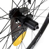 KX MTB 26-inch rear double-wall cassette wheel with disc brake, 135mm quick-release axle, suitable for mountain biking.