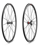 Fulcrum Racing Zero alloy road wheelset with Shimano HG11 tubeless compatible rims and quick-release skewers.