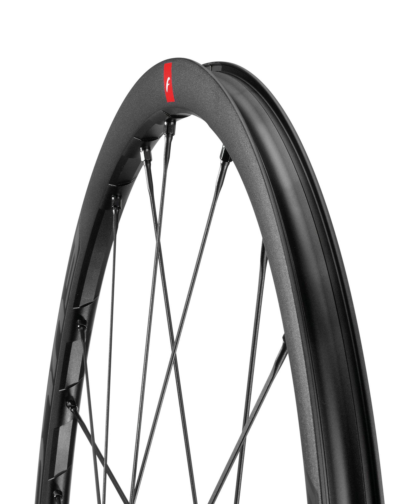 Fulcrum Racing Zero alloy tubeless disc brake road wheelset with Shimano HG11 compatibility, featuring lightweight alloy construction.