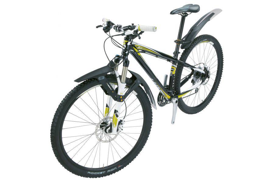 Topeak Defender XC1/XC11 mudguard for 29-inch mountain bikes, showing the durable plastic design attached to a mountain bike wheel.