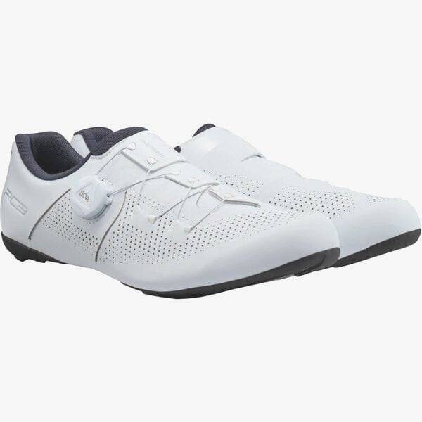 Shimano RC3 road cycling shoes with BOA dial and reflective print, featuring sleek design and breathable material.