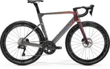 Merida Reacto 8000 MY26 road bike with Shimano Ultegra Di2 electronic groupset and hydraulic disc brakes, featuring sleek aerodynamic design.