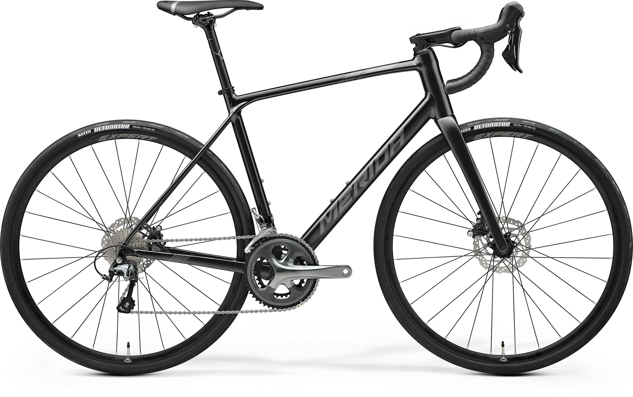 Merida Scultura Endurance 300 - Black/Silver - MY24 Road Bike | Swinnerton Cycles