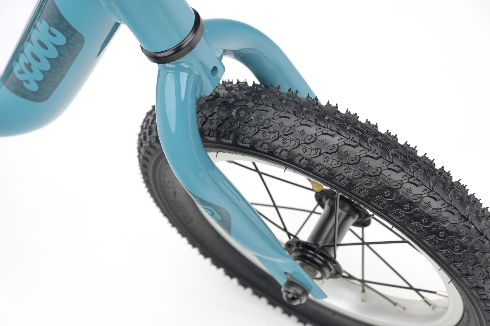 Ridgeback Scoot 2027 kids' balance bike in teal for toddlers aged 2+, featuring a lightweight frame and ergonomic design.