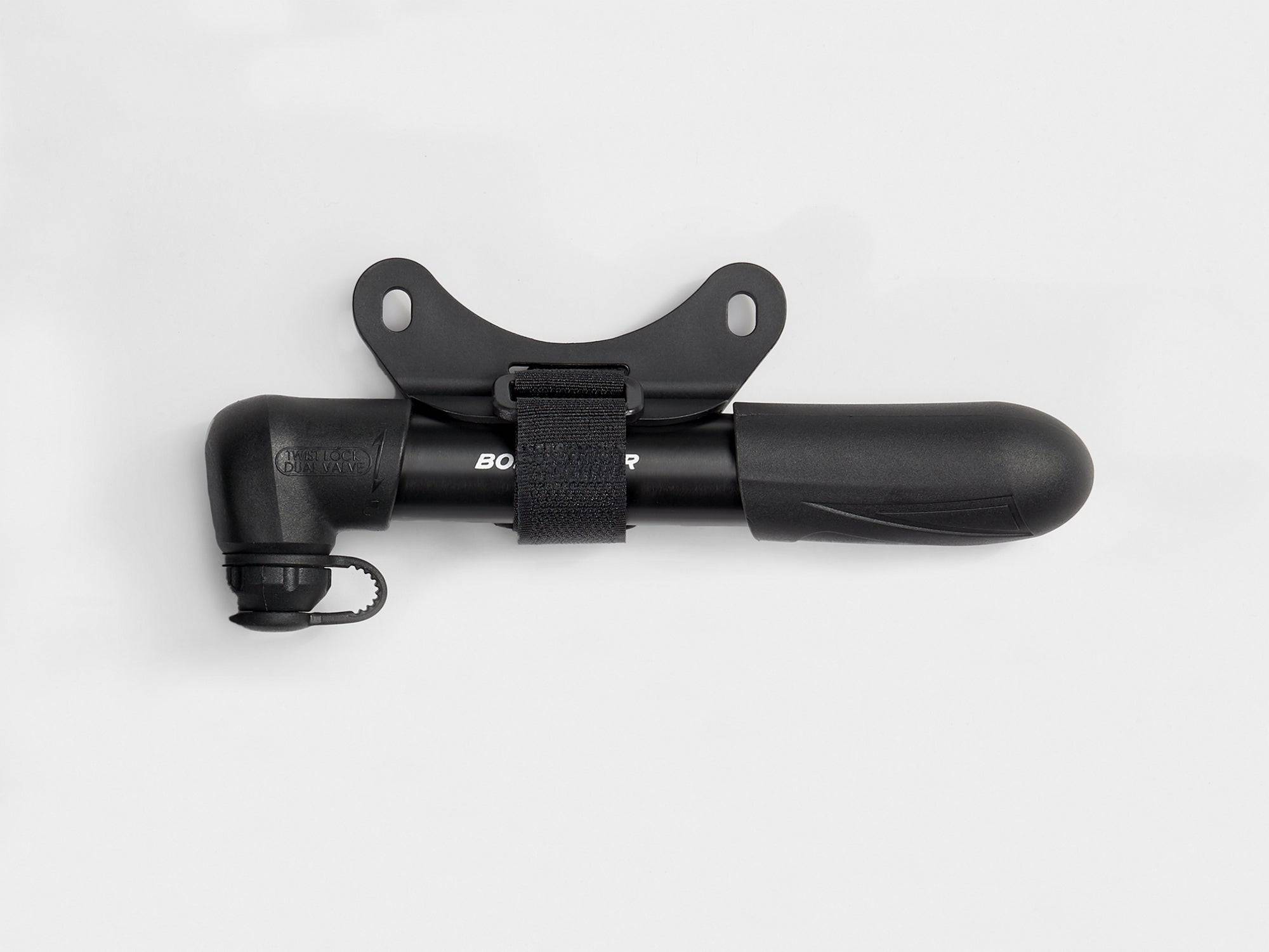 Bontrager Air Support Comp bike pump with mount, featuring Presta and Schrader valve compatibility for cycling accessories.