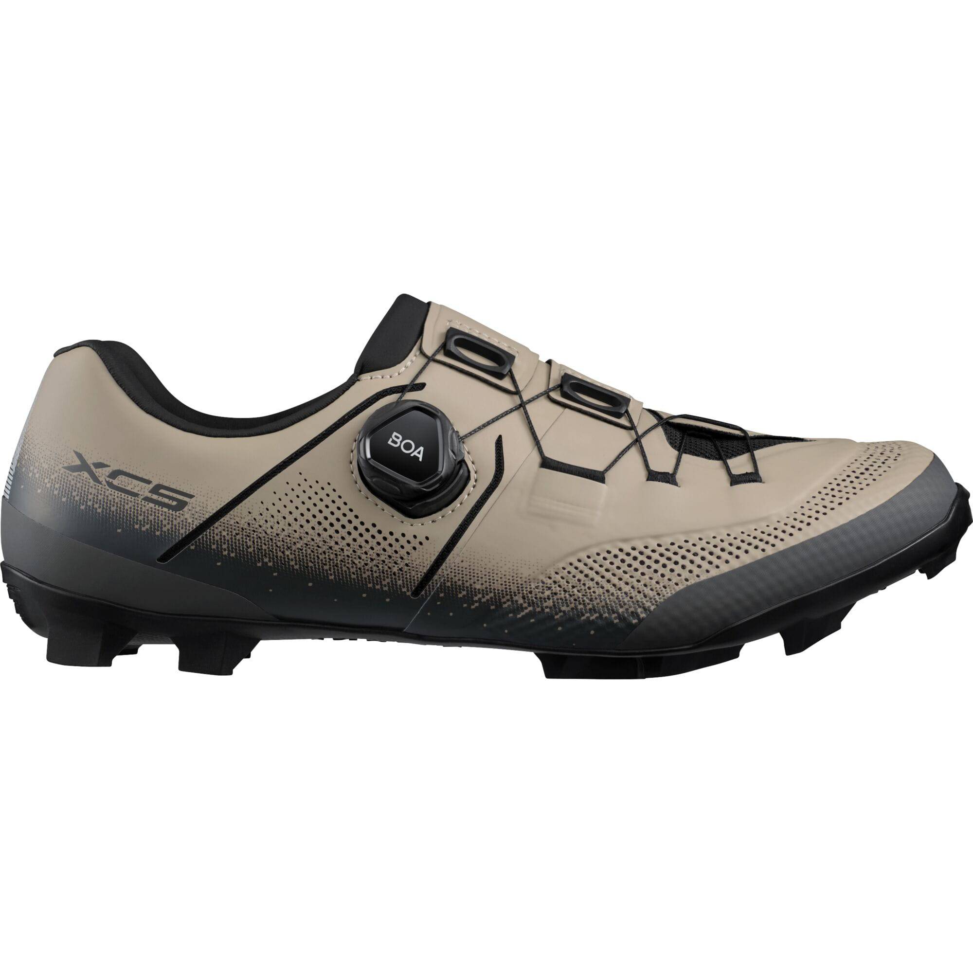 Shimano XC5 mountain bike shoes with BOA Fit System and carbon fiber midsole, shown from the front on a white background.