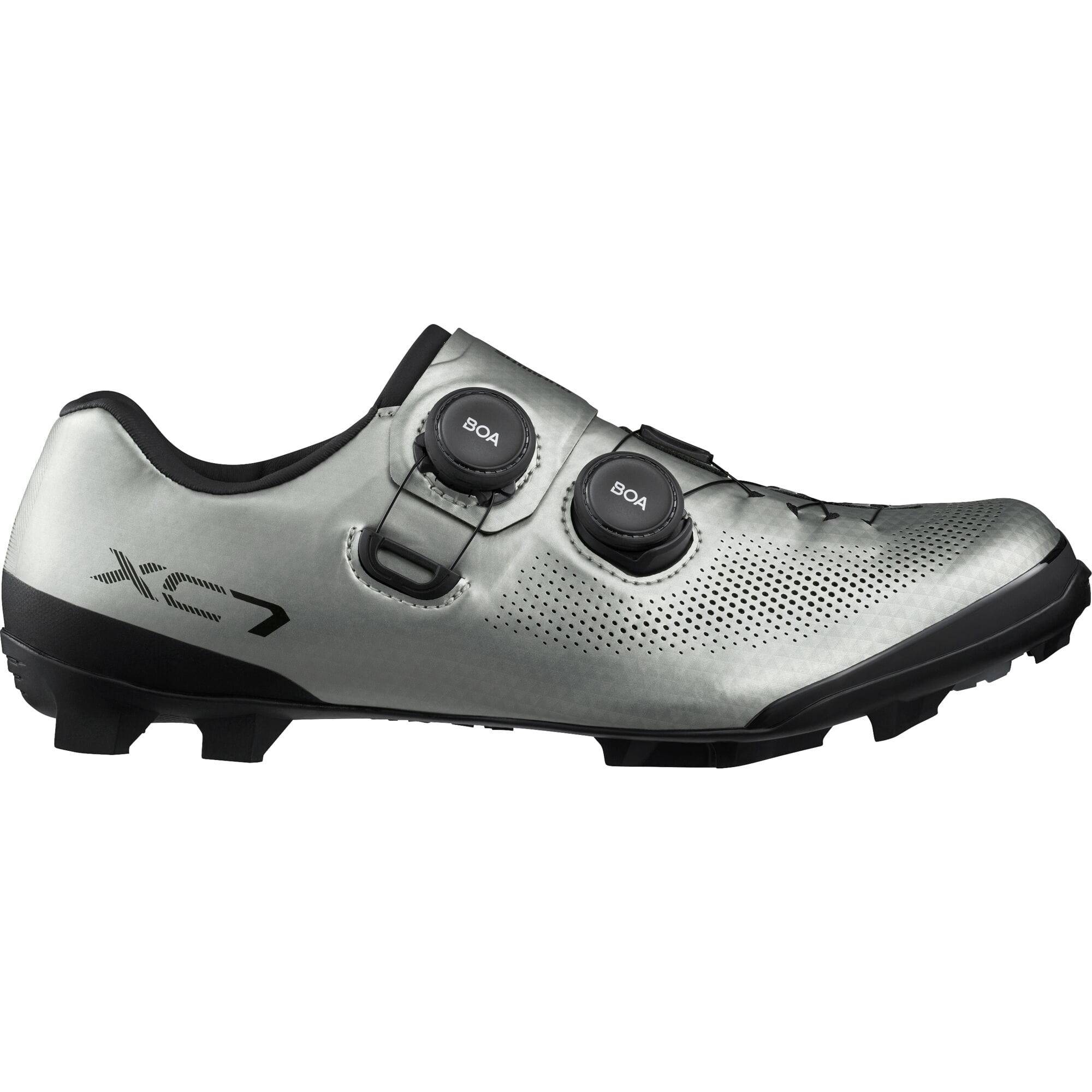 Shimano XC7 mountain bike shoes with BOA Fit System and SPD compatibility, featuring a durable design and breathable materials.
