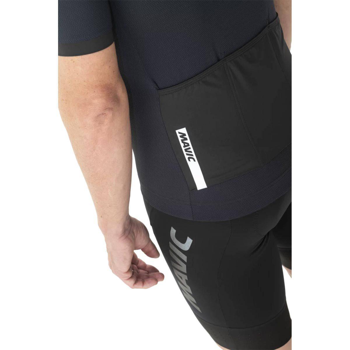 Mavic Aksium short sleeve cycling jersey with UPF 30 fabric and reflective details, designed for comfortable biking apparel.